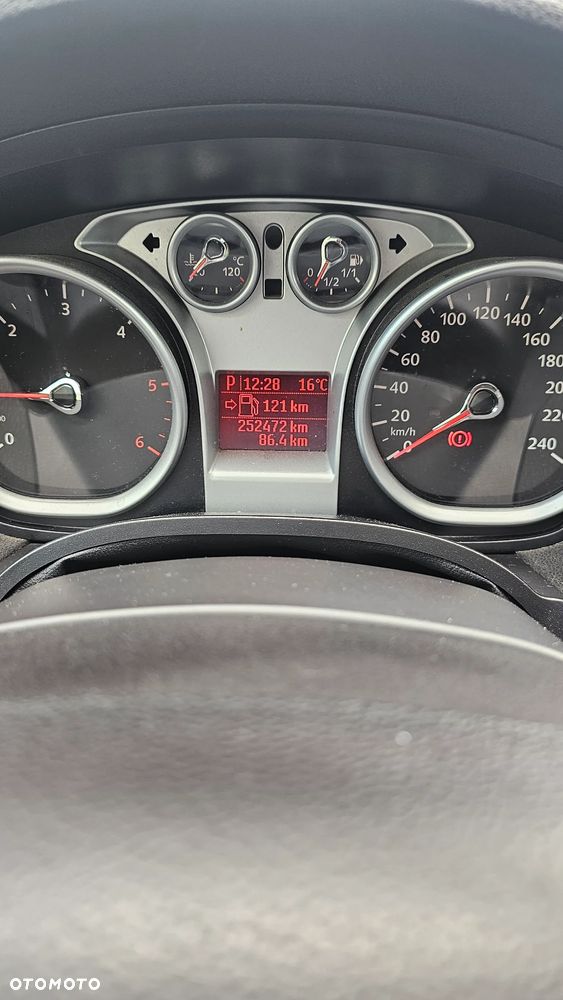 Ford Kuga 2.0 TDCi Titanium MPS6 - 10