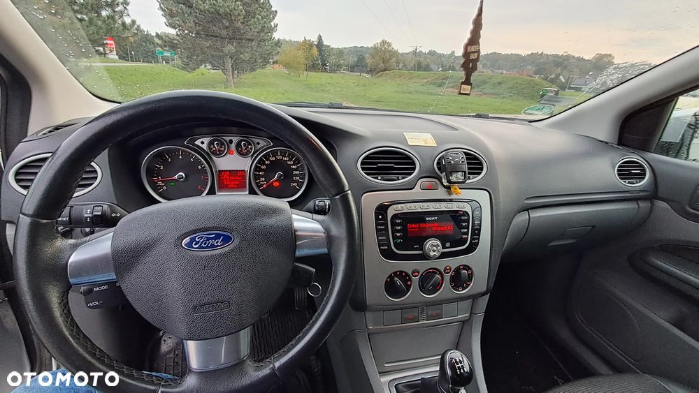 Ford Focus - 8