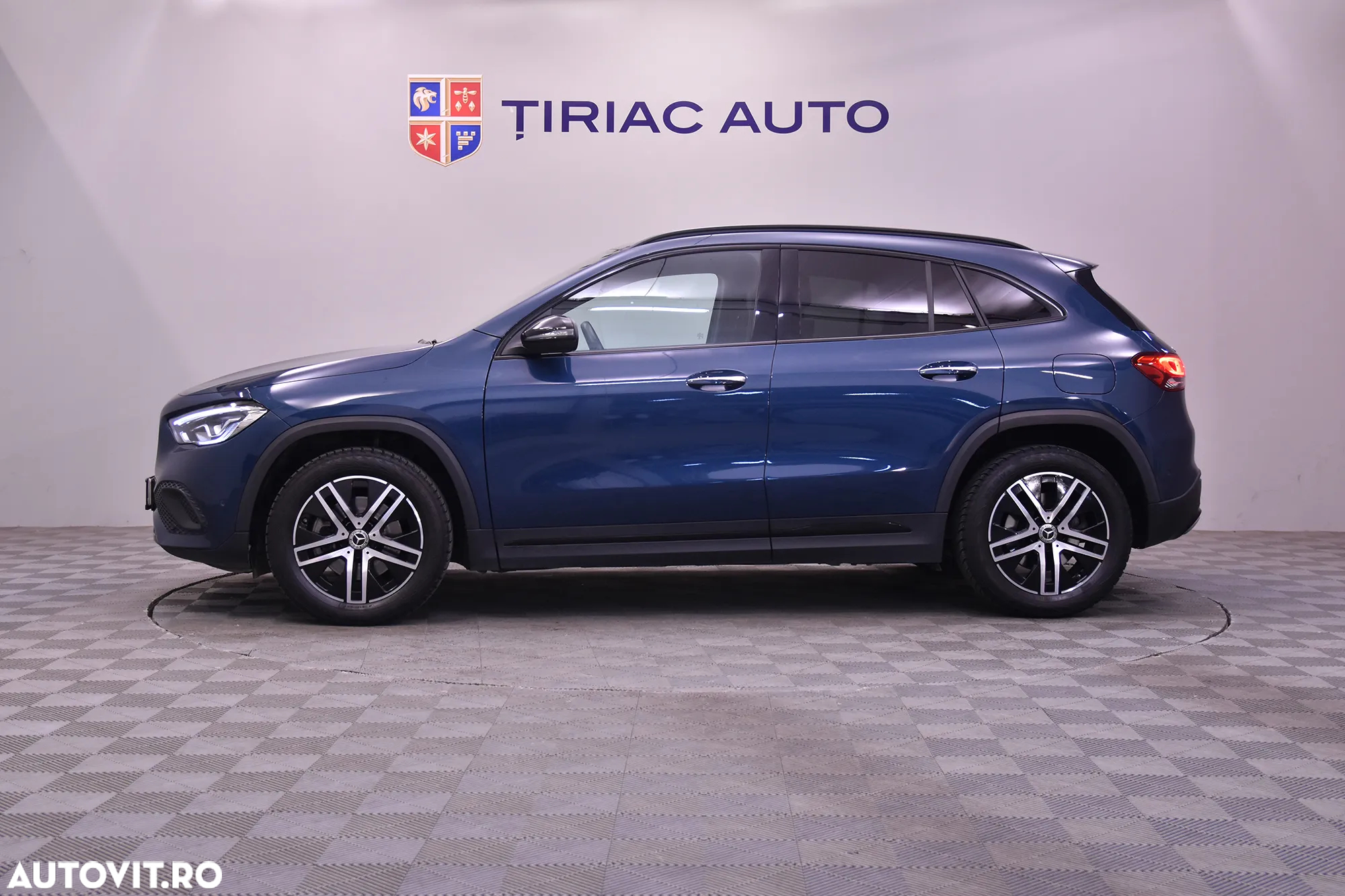 Mercedes-Benz GLA 220 d 4MATIC Aut. - 2