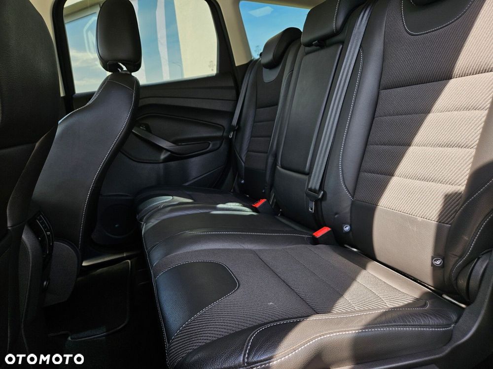 Ford Kuga 2.0 TDCi AWD Titanium - 14
