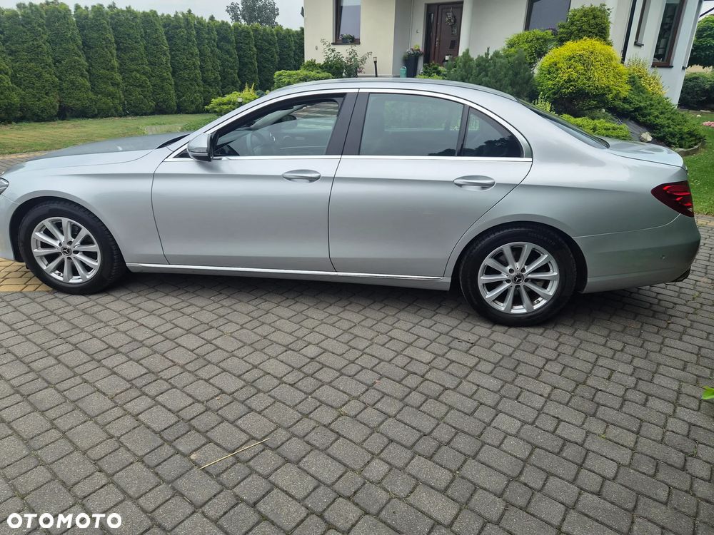 Mercedes-Benz Klasa E 200 4Matic 9G-TRONIC Avantgarde - 9