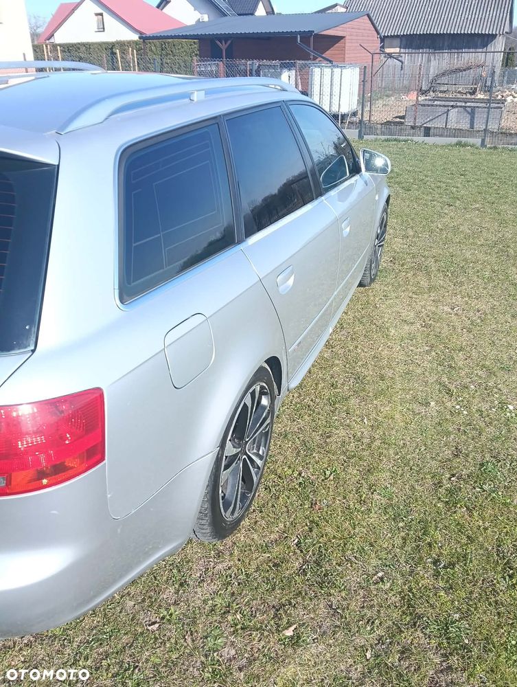 Audi A4 Avant 2.0 TDI DPF quattro - 18
