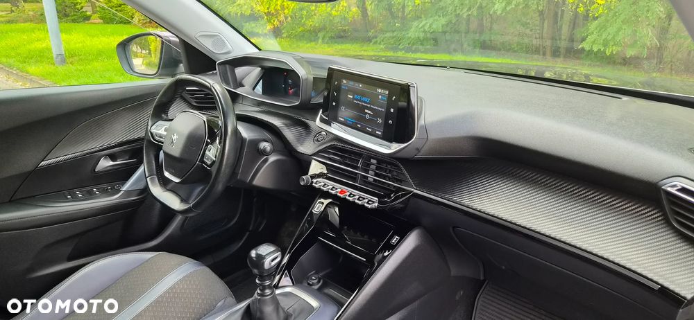 Peugeot 2008 1.5 BlueHDi Allure S&S - 26