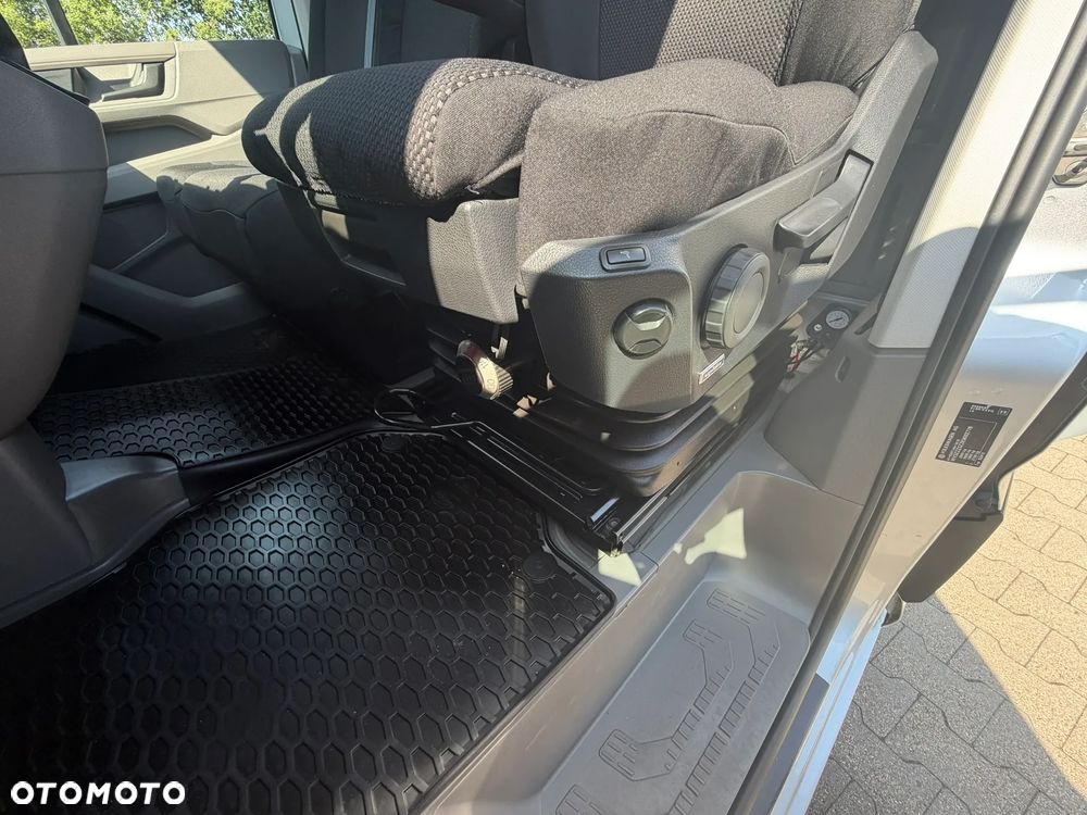 Volkswagen CRAFTER - 10