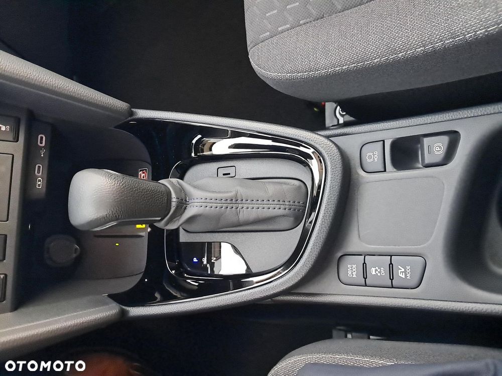 Toyota Yaris Cross Hybrid 1.5 Style - 23