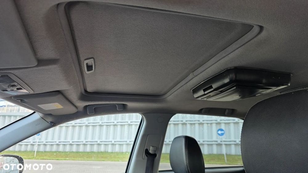 Mitsubishi Outlander - 17