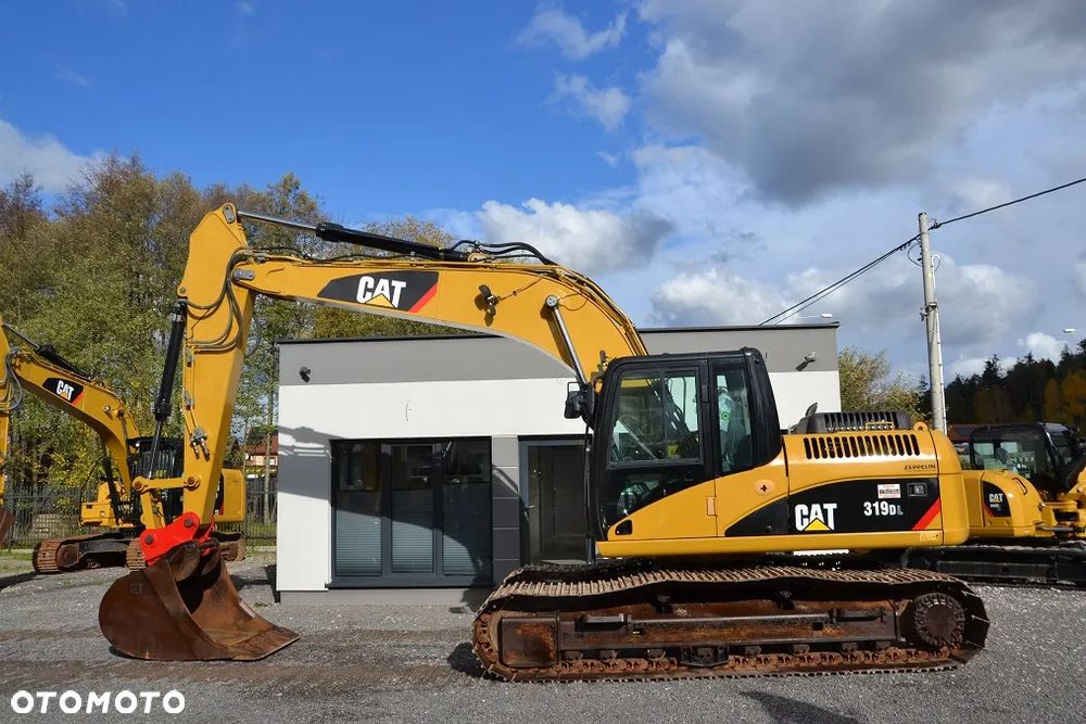 Caterpillar CAT 319 DL - 4