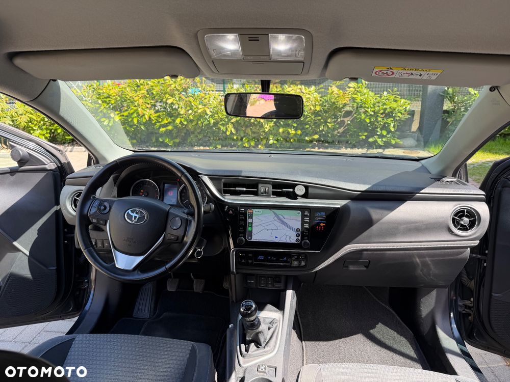 Toyota Auris 1.6 Premium - 9