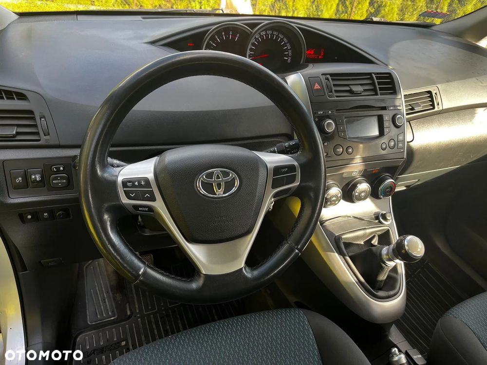 Toyota Verso 1.6 D-4D Active - 6