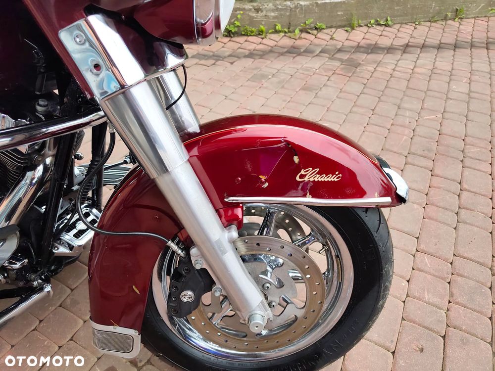 Harley-Davidson FLHTCU Ultra - 24