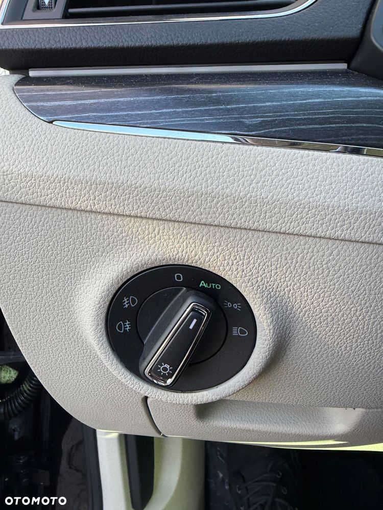 Skoda Superb 2.0 TDI Style DSG - 18