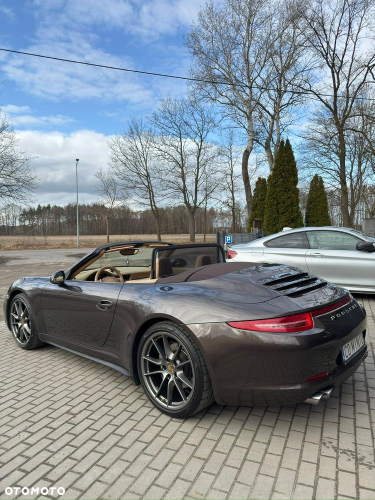 Porsche 911 Carrera 4 PDK - 11