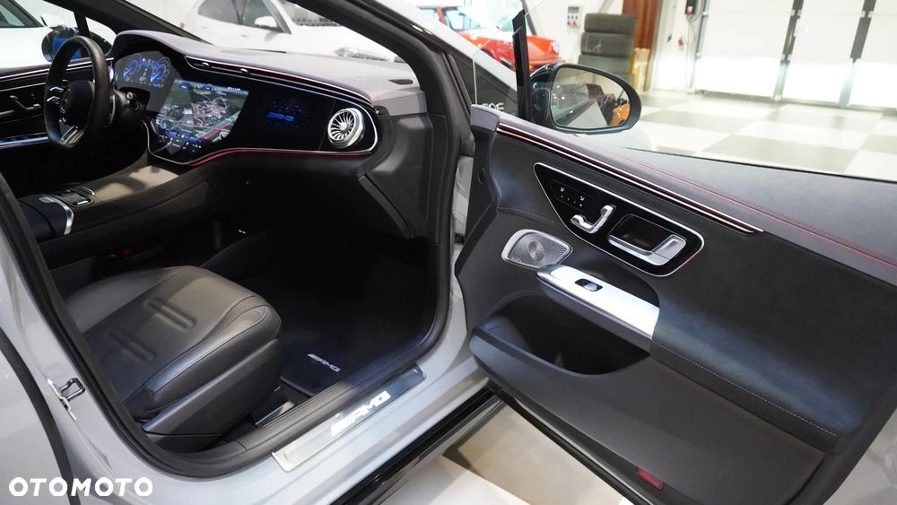 Mercedes-Benz EQE - 9