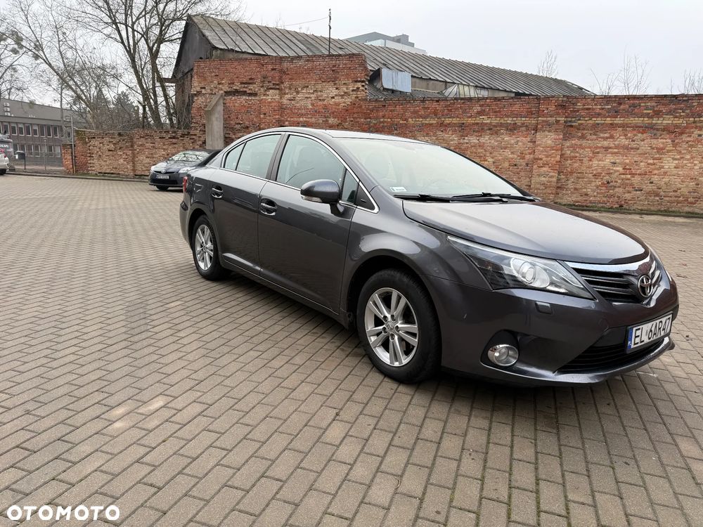 Toyota Avensis 1.8 Sol EU5 MS - 8
