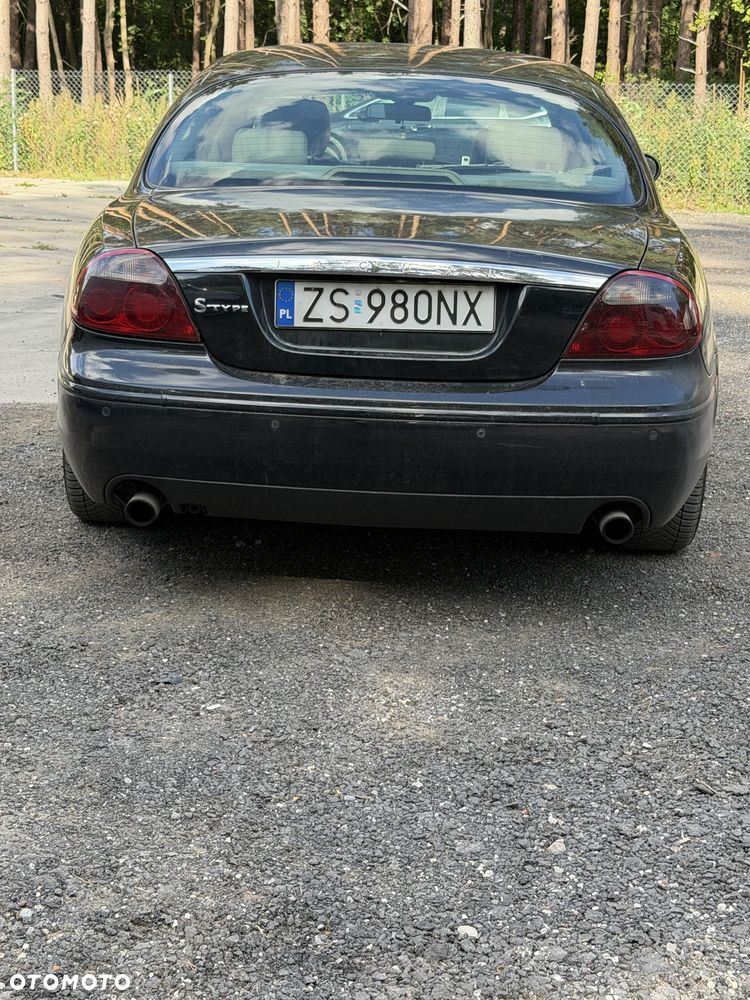 Jaguar S-Type - 4