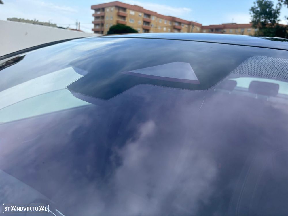 Jaguar I-Pace EV400 R-Dynamic HSE AWD - 8