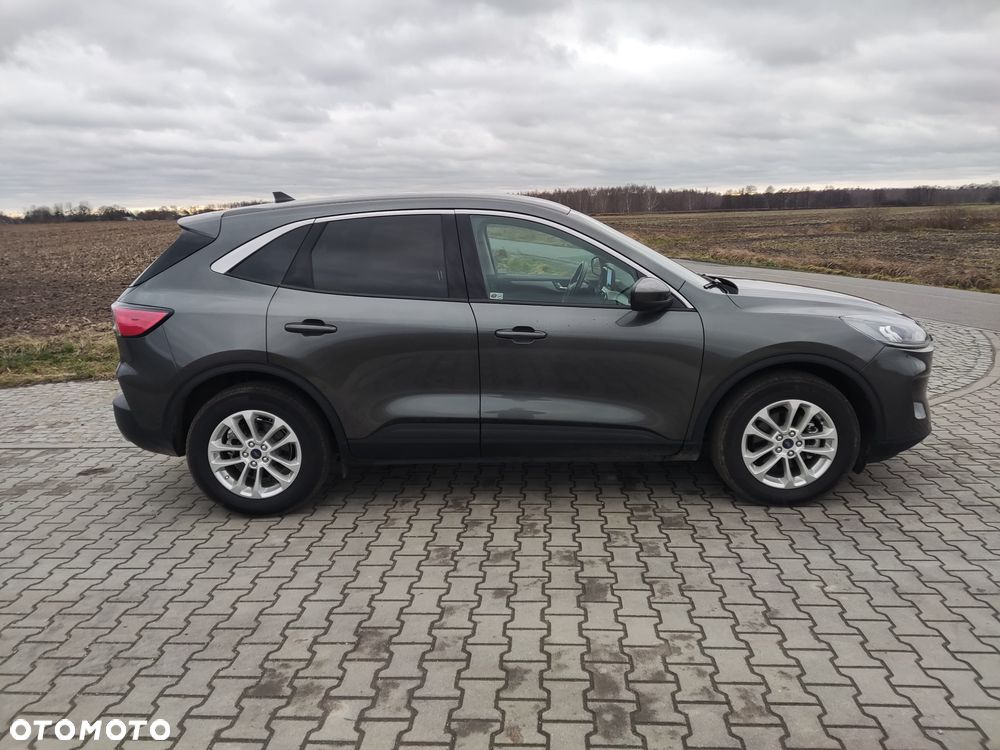 Ford Kuga - 3