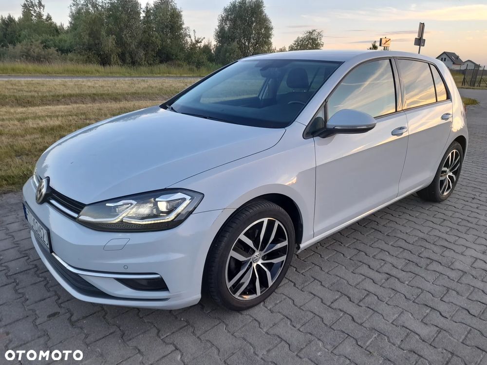Volkswagen Golf - 4