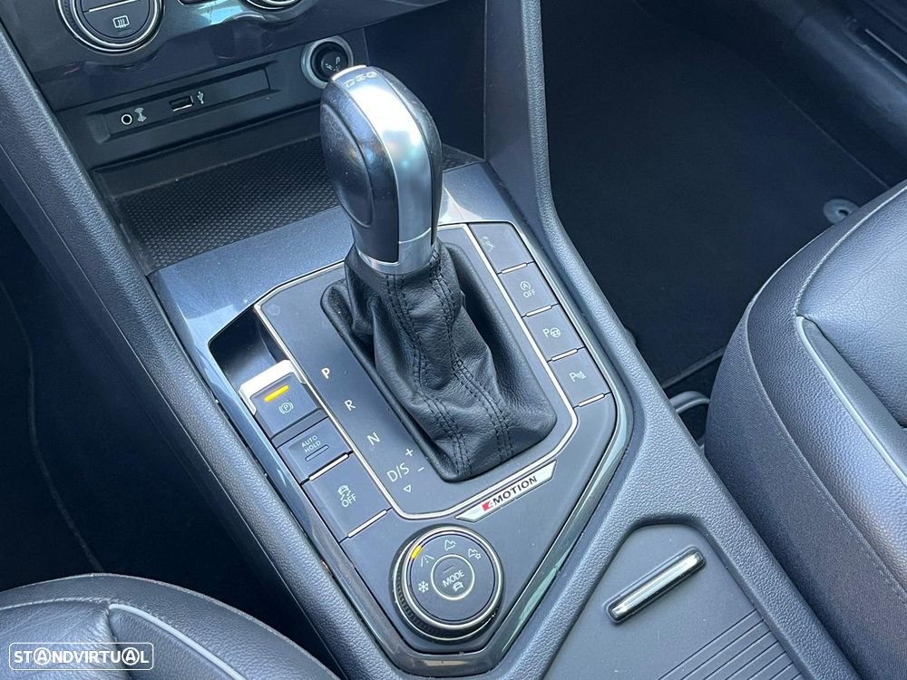 VW Tiguan 2.0 TDi Sport BlueMotion 4Motion DSG - 7