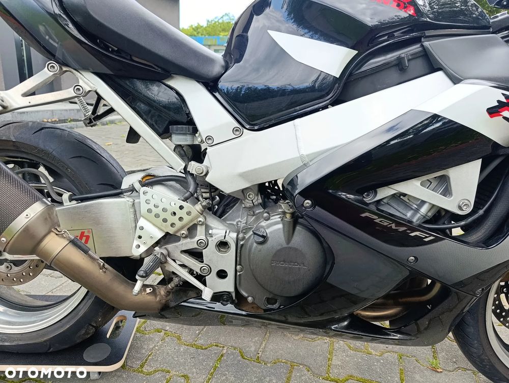 Honda CBR - 18