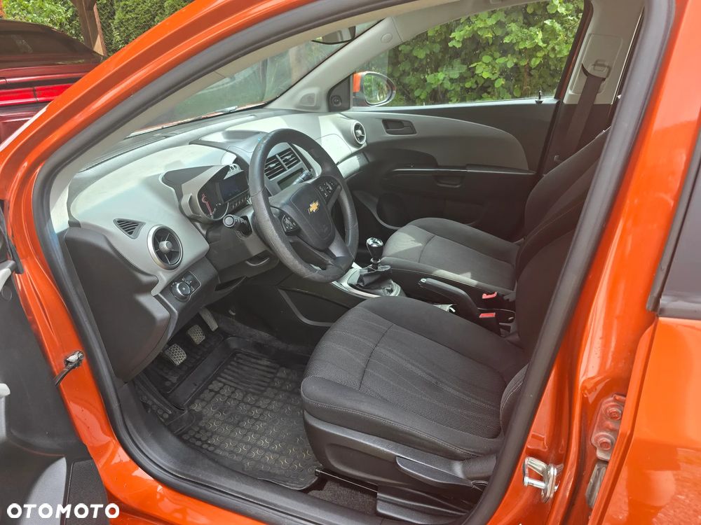 Chevrolet Aveo - 5