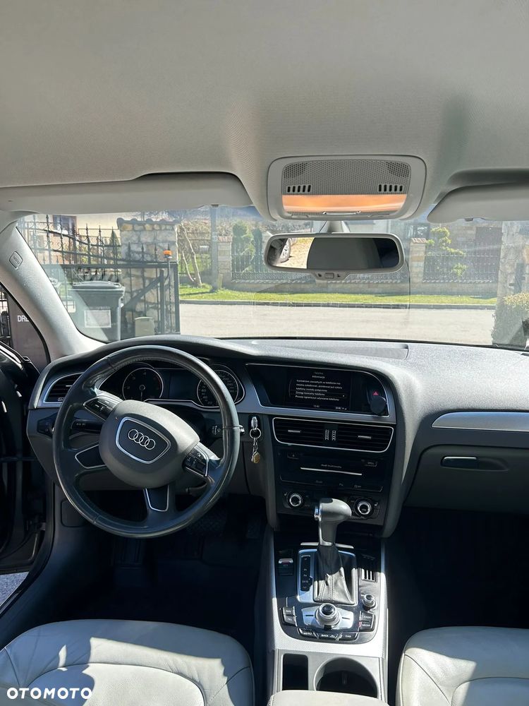 Audi A4 Limousine - 13