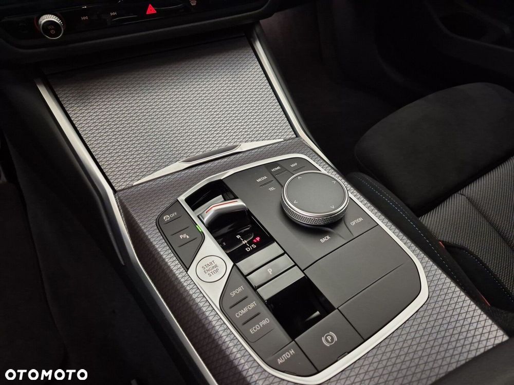 BMW Seria 3 320d xDrive mHEV sport - 16