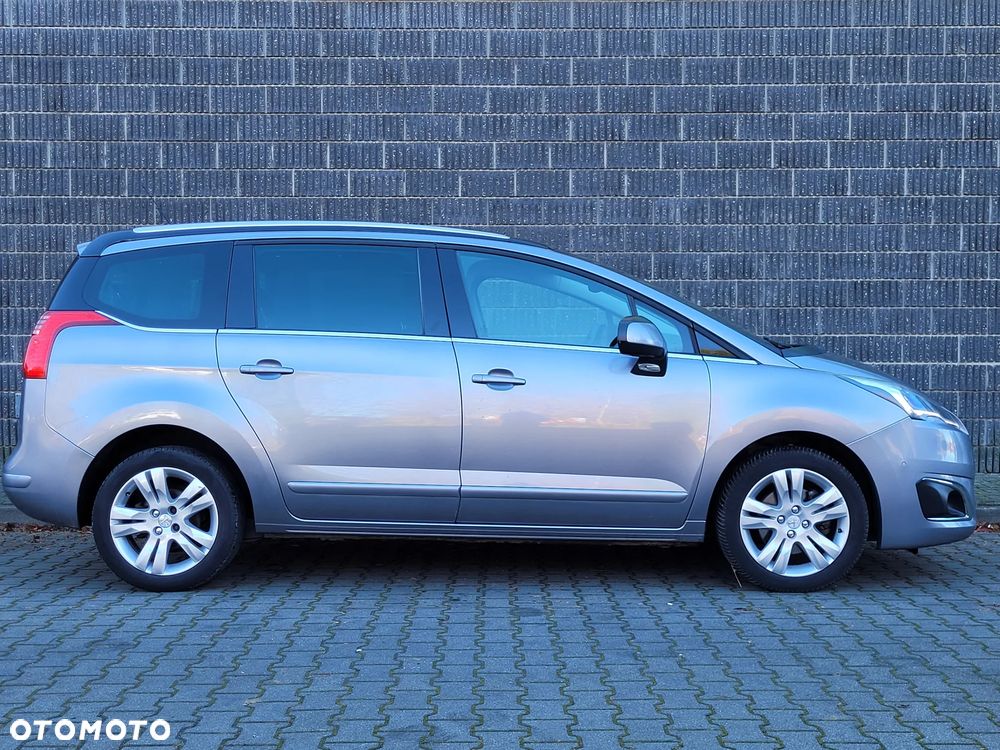 Peugeot 5008 BlueHDi 150 Allure - 27