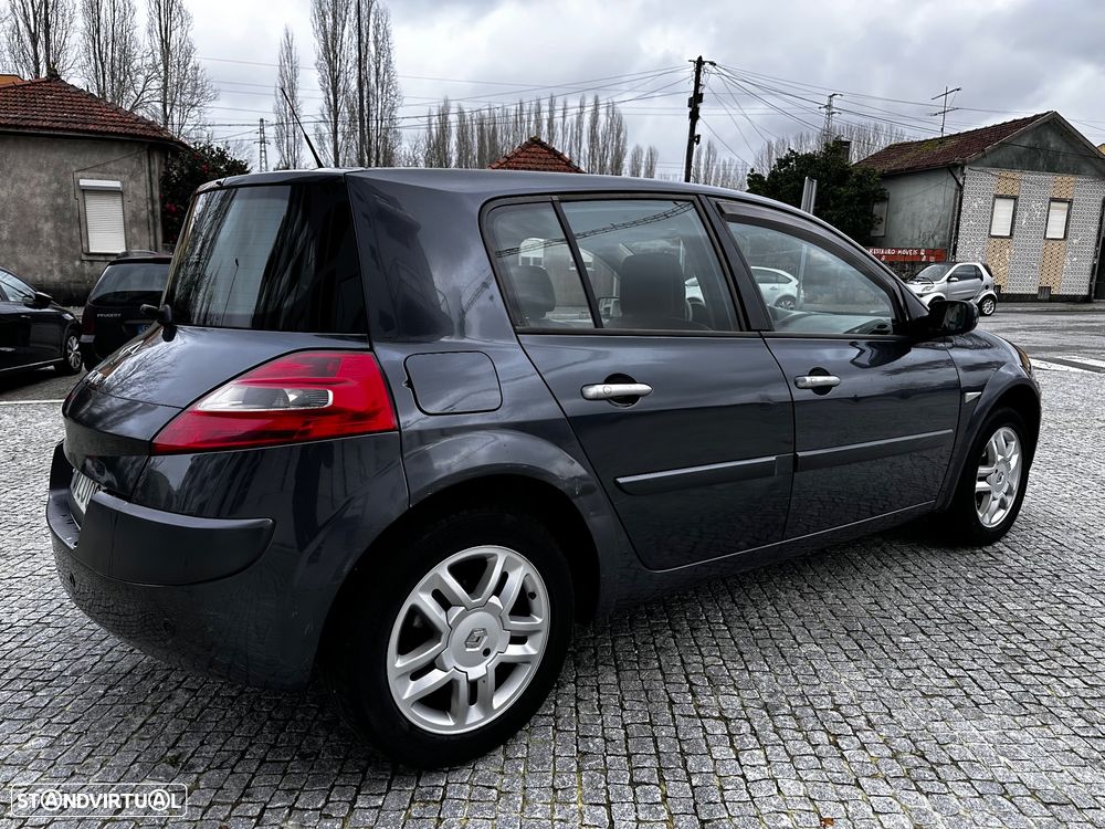 Renault Mégane 1.5 dCi Privilege - 5