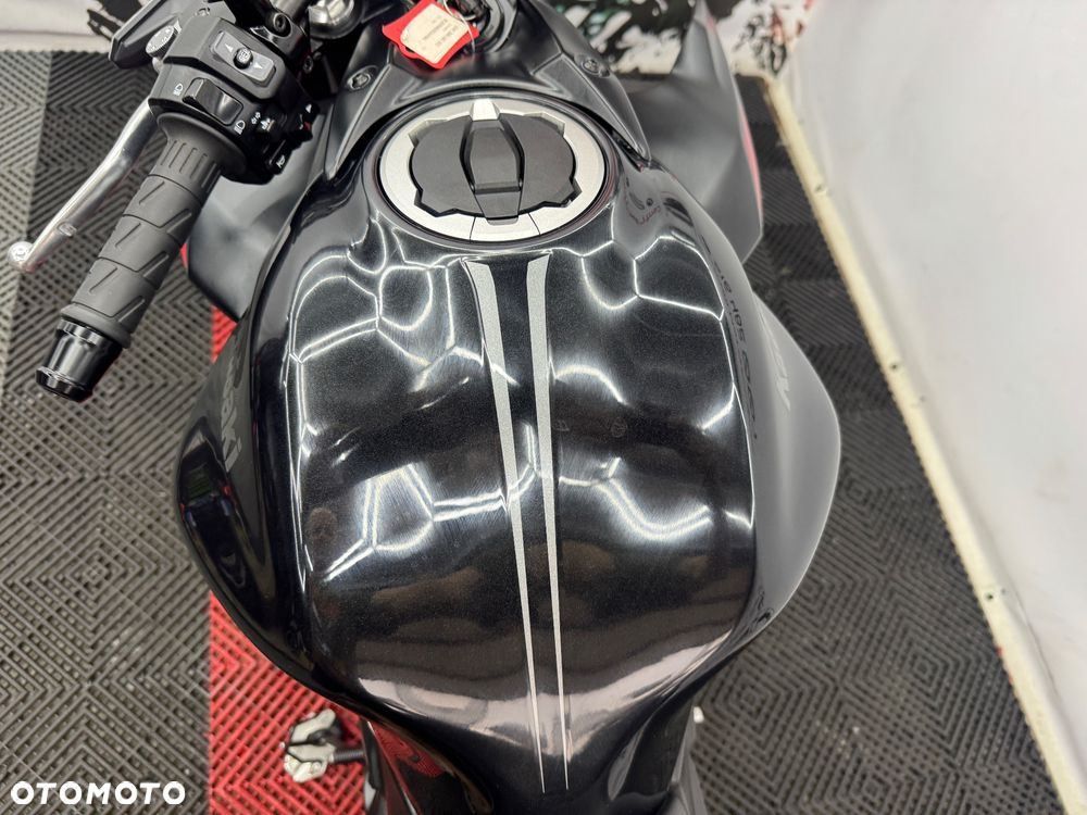 Kawasaki Z 650 - 22