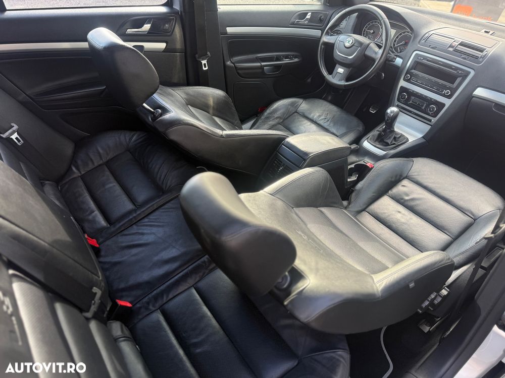 Skoda Octavia Combi 2.0 RS TDI - 5