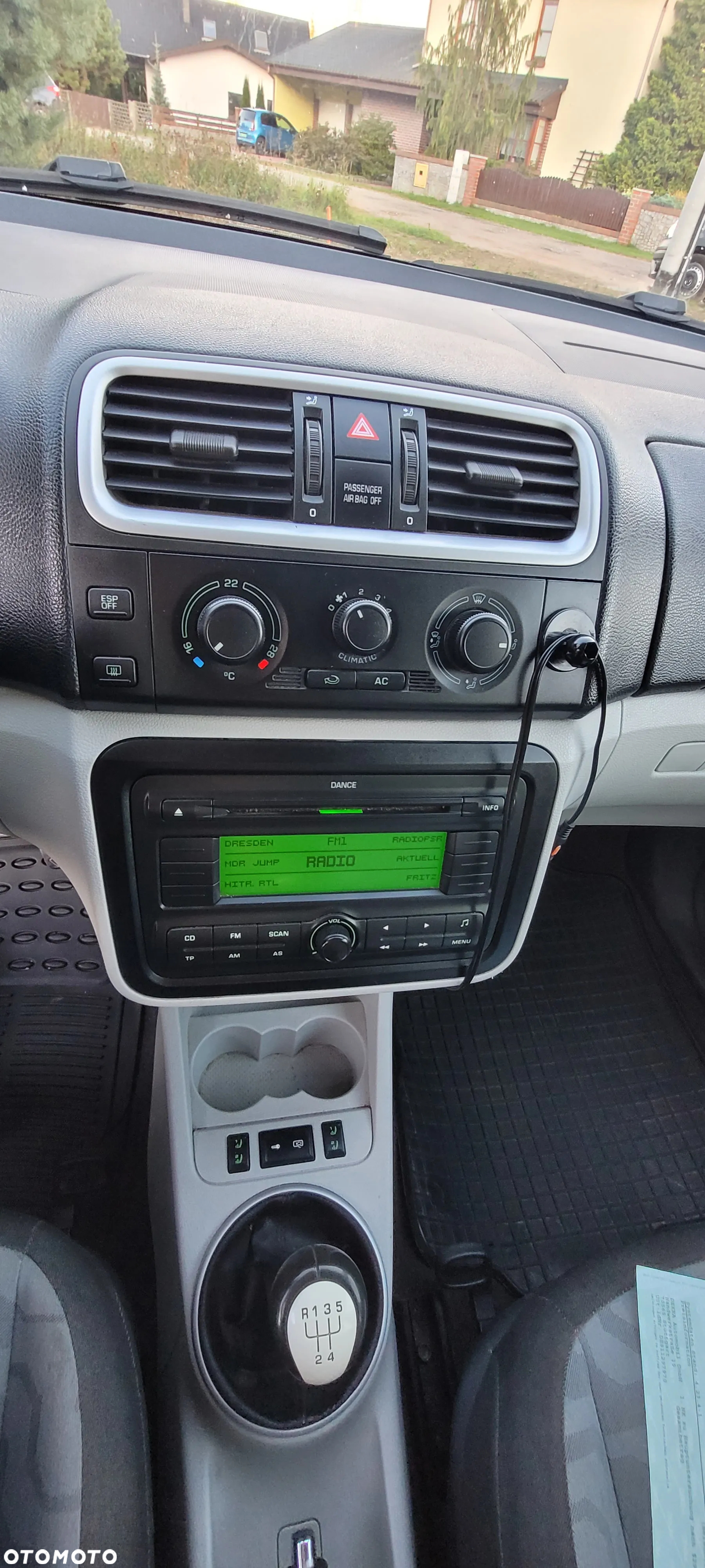 Skoda Roomster 1.6 16V Comfort - 30
