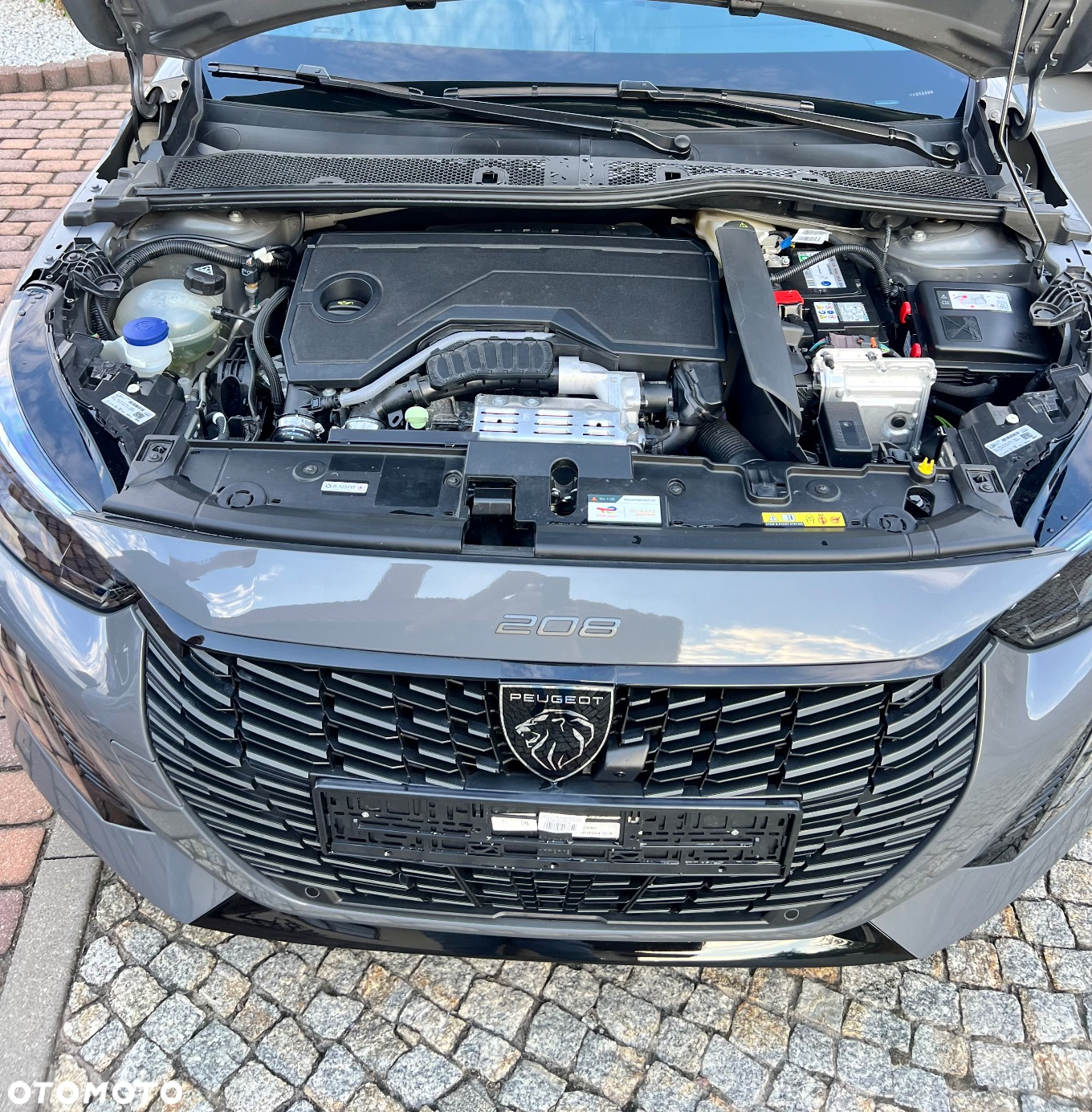 Peugeot 208 1.2 mHEV GT - 12