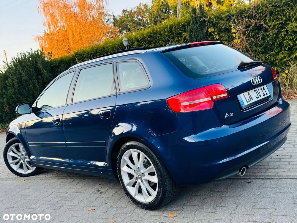 Audi A3 Sportback 1.6 TDI DPF Ambition - 12