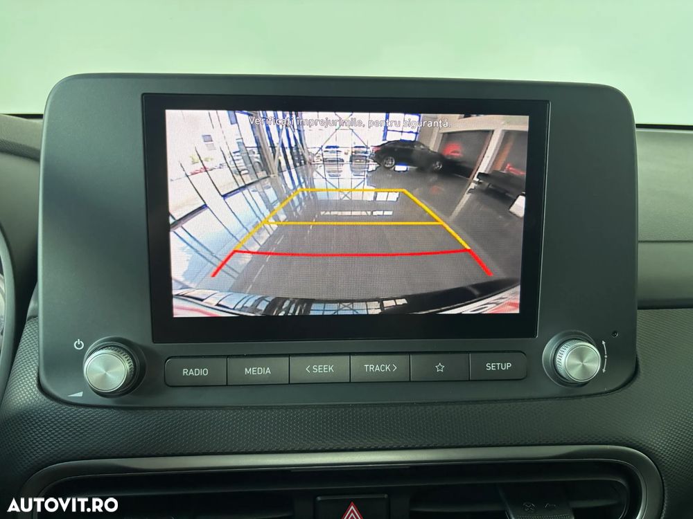 Hyundai KONA Select - 25