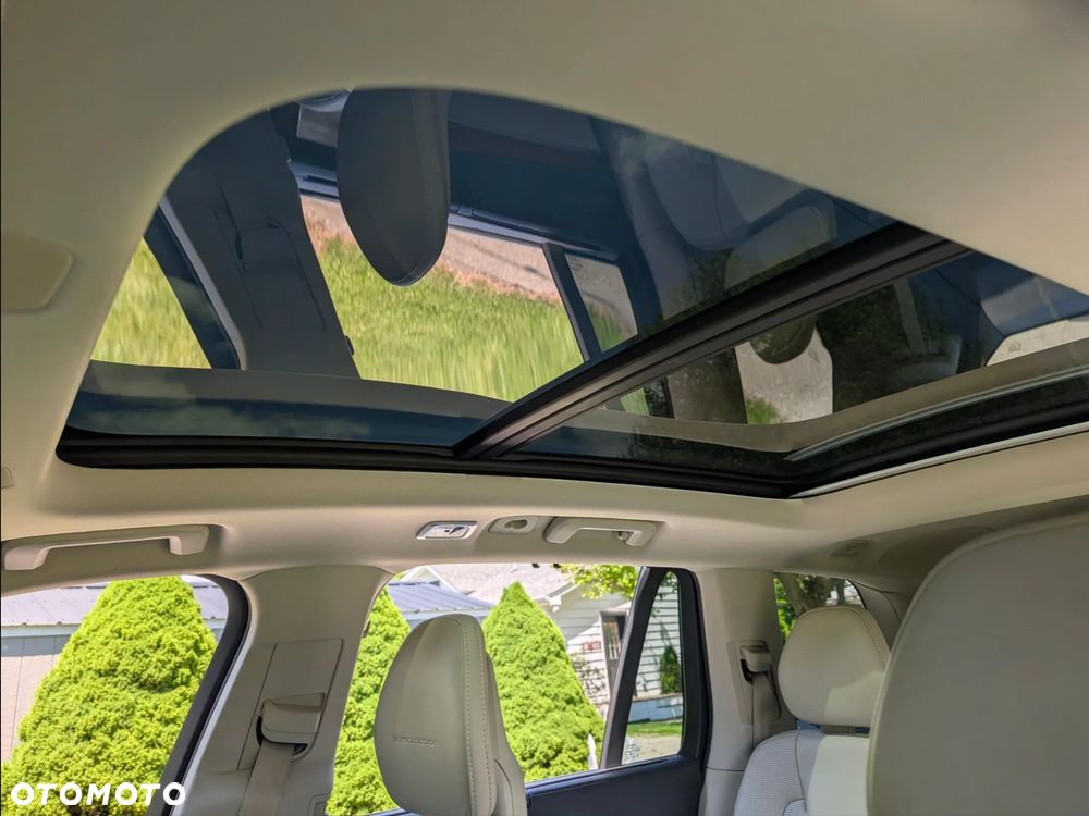 Volvo XC 90 - 36