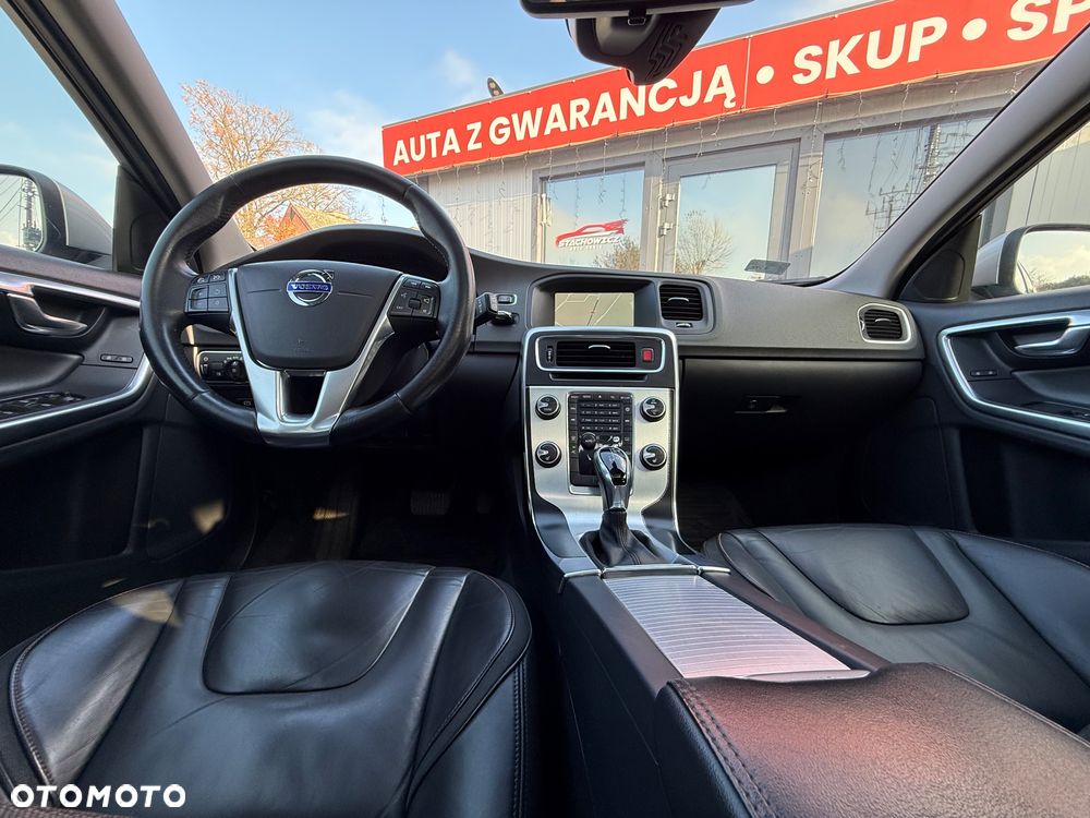 Volvo V60 D4 Drive-E Ocean Race - 14