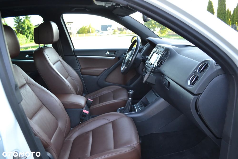 Volkswagen Tiguan 2.0 TDI Perfectline R-Style - 22