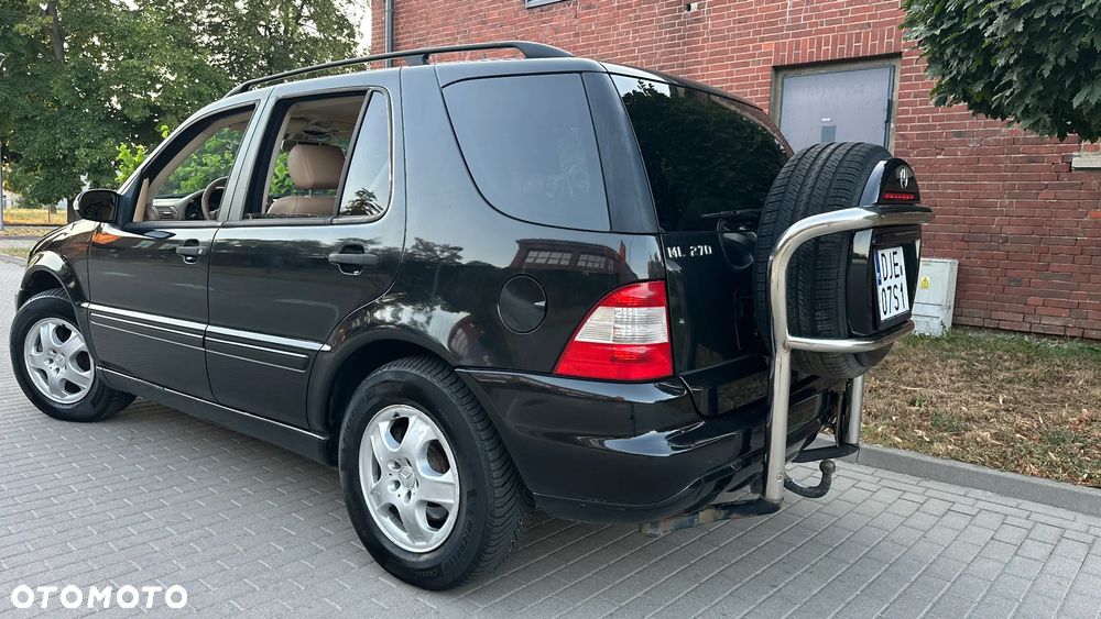 Mercedes-Benz ML - 9