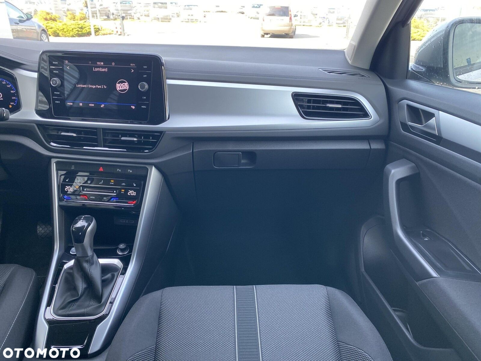 Volkswagen T-Roc - 28