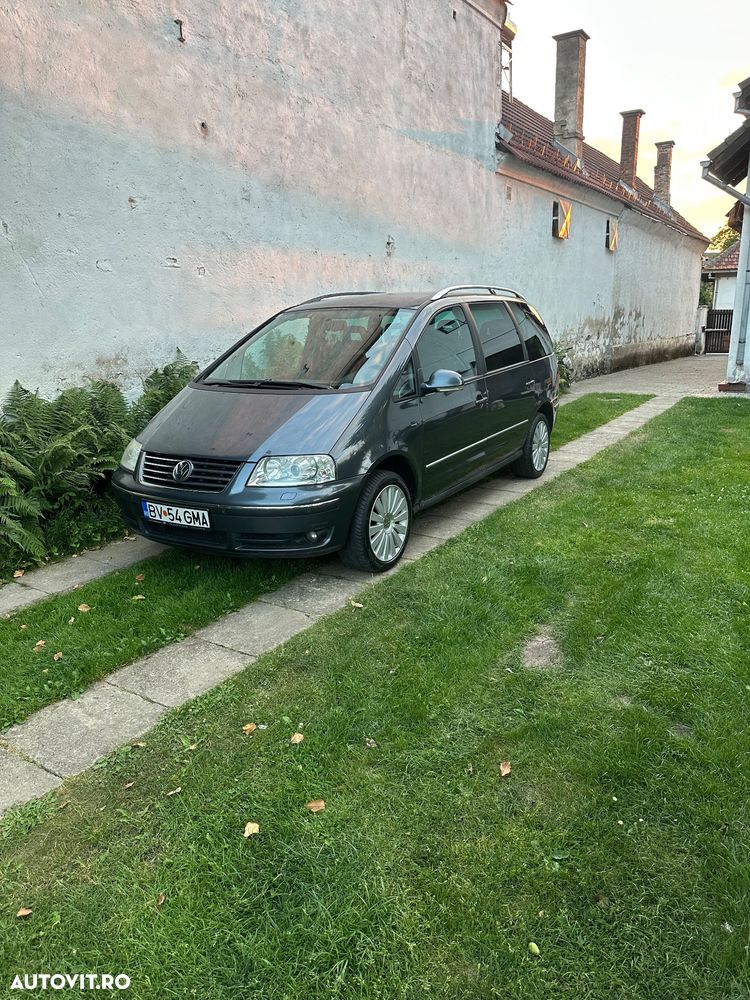 Volkswagen Sharan 2.0 TDI DPF Highline - 1