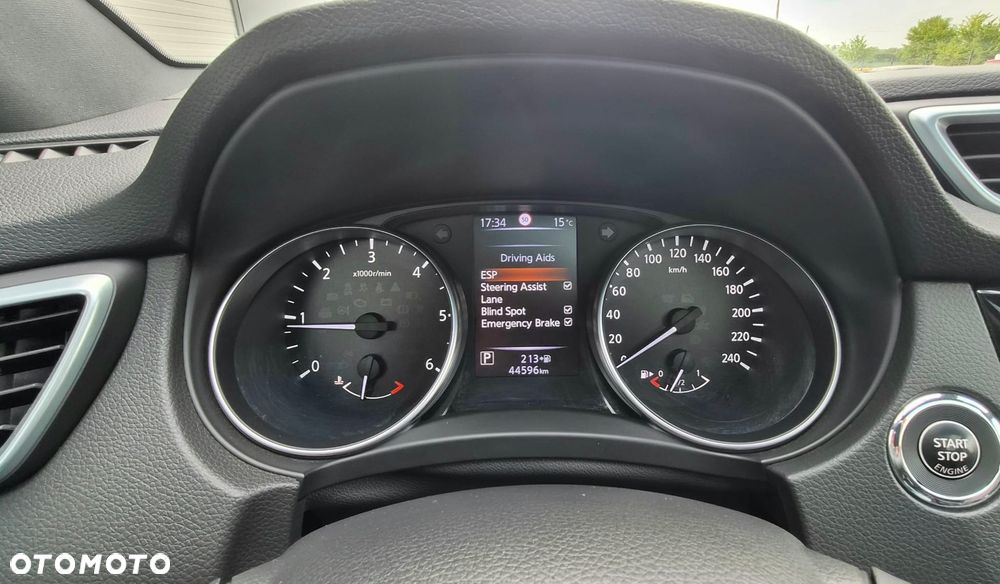 Nissan Qashqai 1.6 DCi Tekna Xtronic - 38