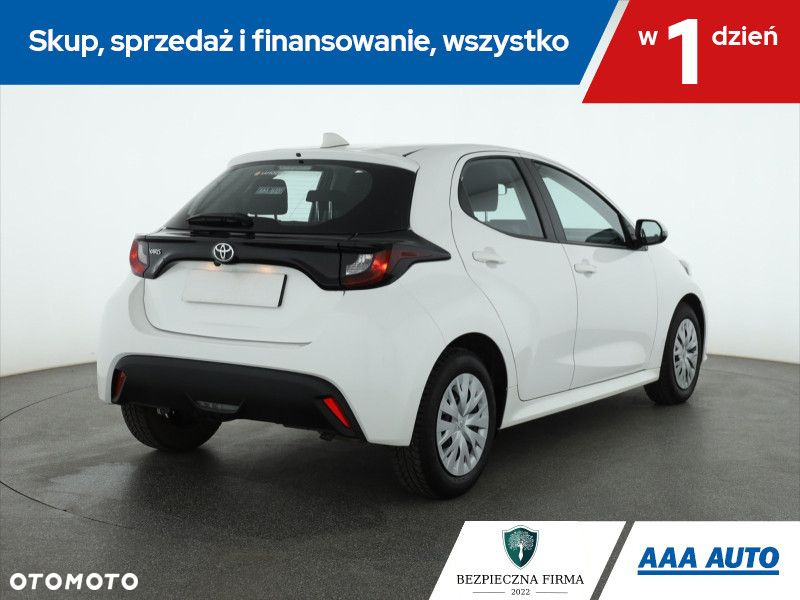Toyota Yaris - 6