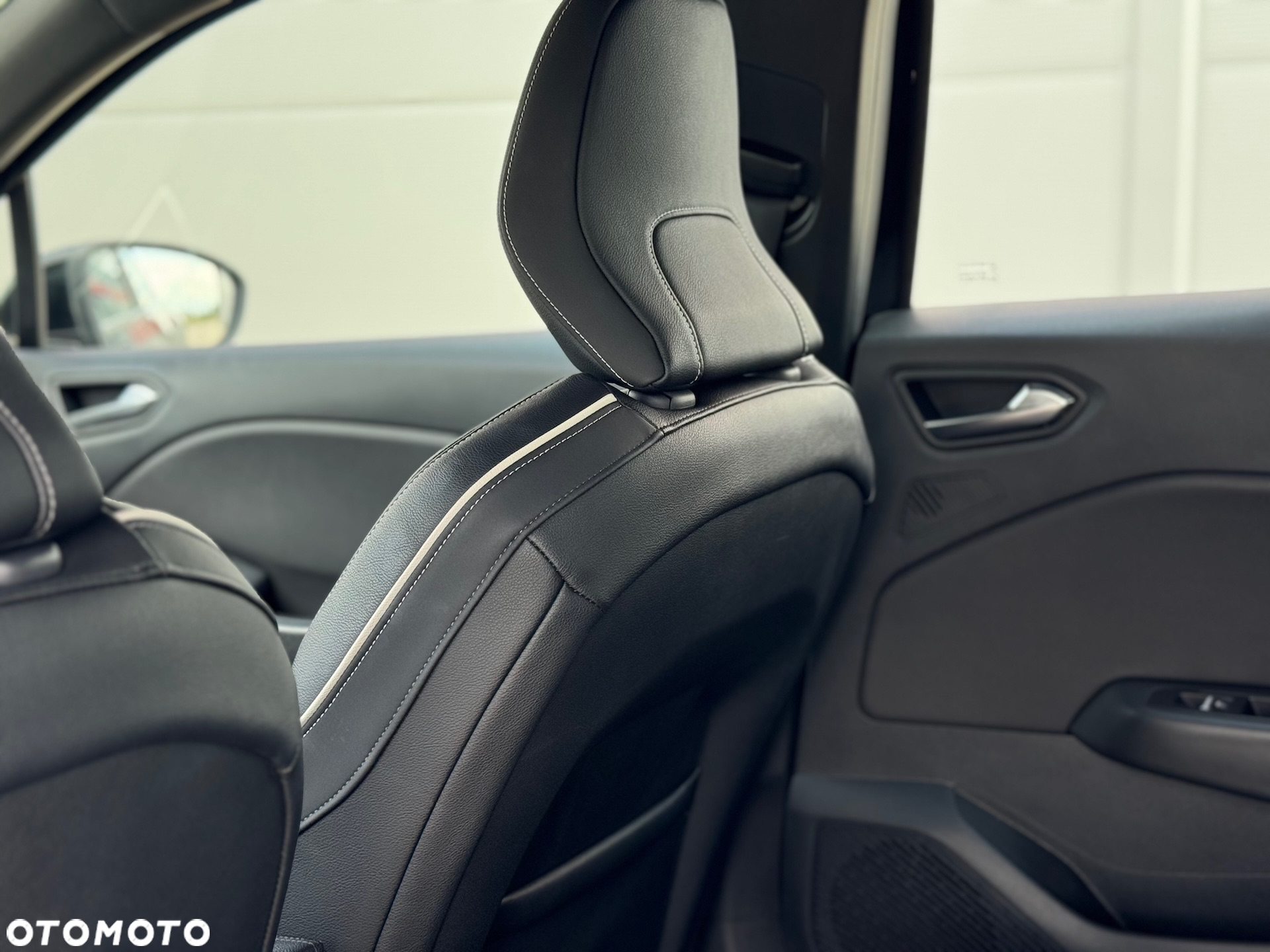 Renault Clio 1.0 TCe Intens - 23