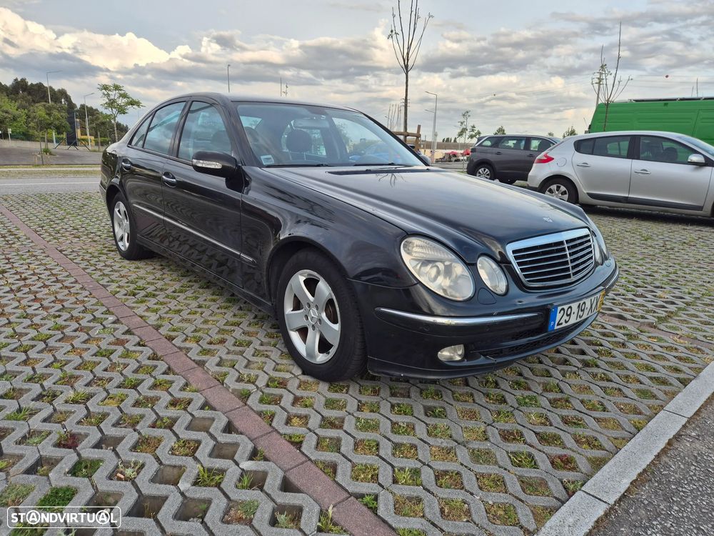 Mercedes-Benz E 220 CDI Avantgarde Aut. - 1