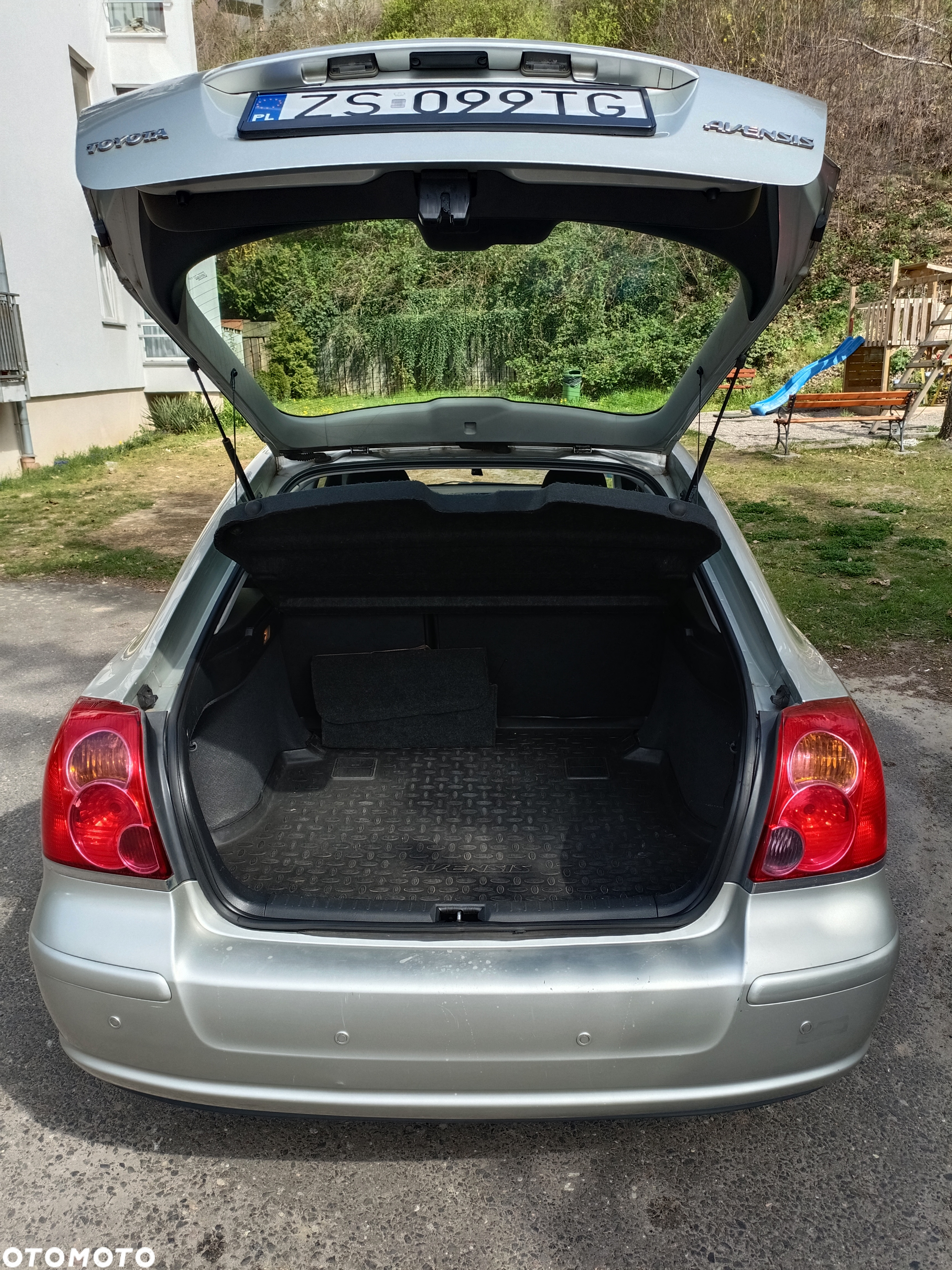 Toyota Avensis 2.0 VVT-i Sol - 5