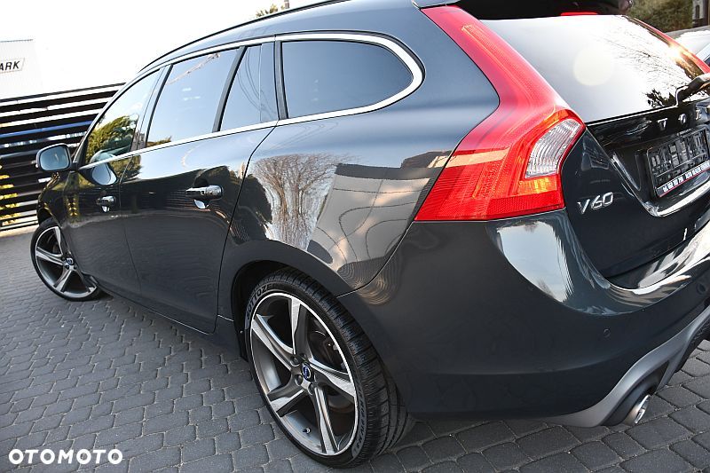 Volvo V60 D4 Geartronic RDesign - 34