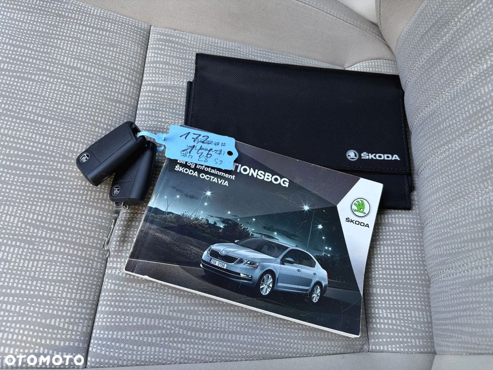 Skoda Octavia 2.0 TDI DSG Style - 37