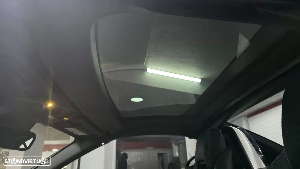 Mercedes-Benz SLK 250 (BlueEFFICIENCY) 7G-TRONIC - 29