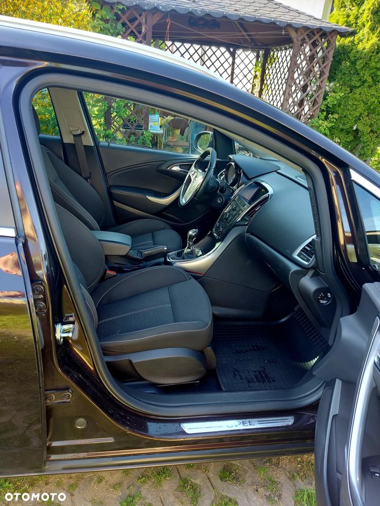 Opel Astra 2.0 CDTI Cosmo - 4